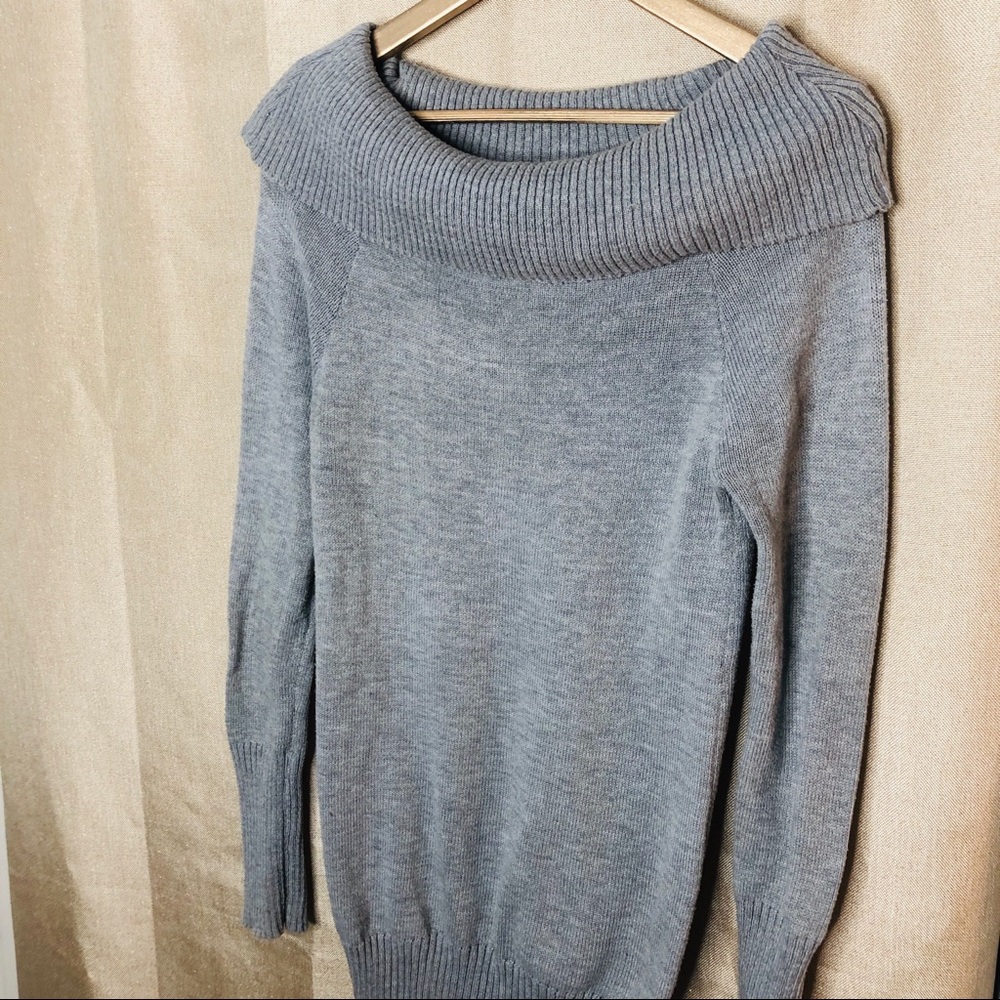 Sweater dress Off the shoulder